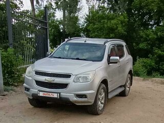 2013 Chevrolet TrailBlazer II, серебристый, 1350000 рублей, вид 1