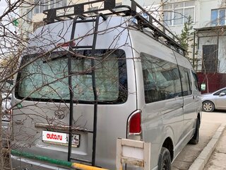 2008 Toyota HiAce H200, серебристый, 1400000 рублей, вид 4