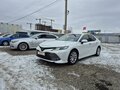2018 Toyota Camry VIII (XV70), белый, 2450000 рублей - вид 1