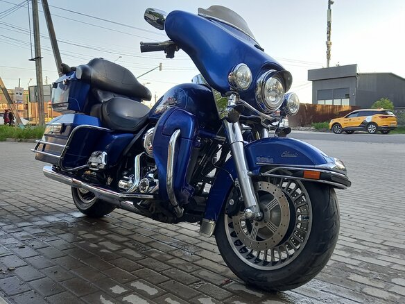 2009 Harley-Davidson Electra Glide, синий, 900000 рублей - вид 4