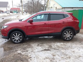 2014 Nissan Qashqai II, красный, 1550000 рублей, вид 4