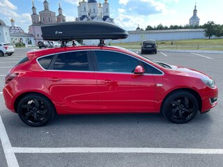 2014 Opel Astra J Рестайлинг, красный, 950000 рублей, вид 3
