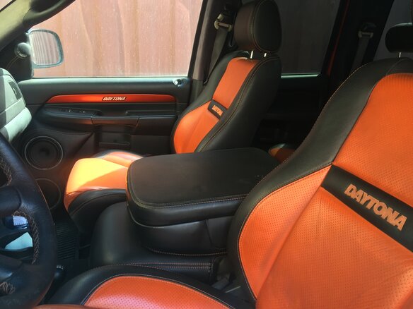 2006 Dodge RAM III (DR/DH), оранжевый - вид 2