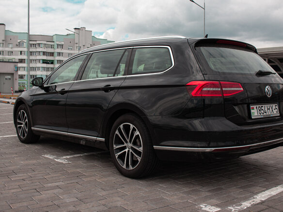 2017 Volkswagen Passat DSG6 B8, чёрный, 1900000 рублей - вид 4