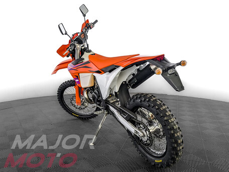 2023 KTM 300 EXC, оранжевый, 1099000 рублей, вид 4