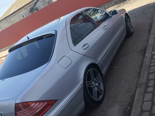 2003 Mercedes-Benz S-Класс 350 IV (W220) Рестайлинг, серебристый, 1150000 рублей, вид 3