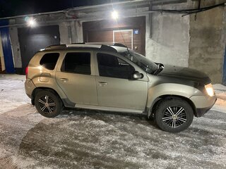 2015 Renault Duster I, бежевый, 700000 рублей, вид 3