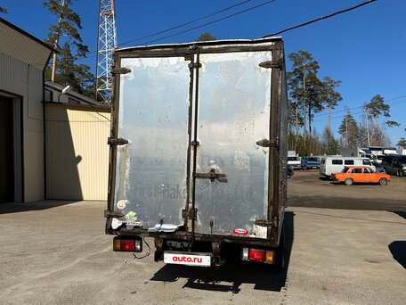 1996 Isuzu Elf (N-series), зелёный, 680000 рублей, вид 3