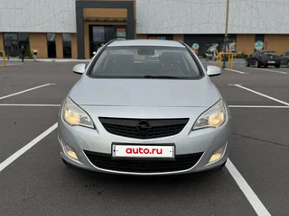 2011 Opel Astra J, серебристый, 560000 рублей, вид 2