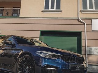 2019 BMW 5 серии 530d xDrive VII (G30/G31/G38), синий, 5000000 рублей, вид 2