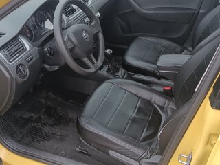 2017 Skoda Rapid I, жёлтый, 950000 рублей, вид 5