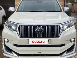 2021 Toyota Land Cruiser Prado 150 Series Рестайлинг 3, белый, 5000000 рублей, вид 1