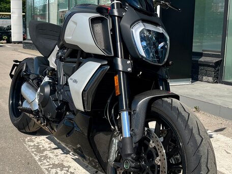 2019 Ducati Diavel 1260, серый, 1450000 рублей, вид 2