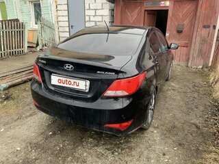 2015 Hyundai Solaris I Рестайлинг, чёрный, 930000 рублей, вид 2