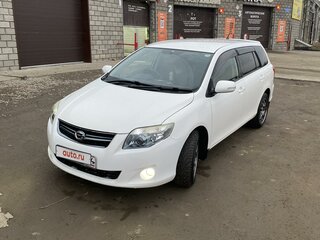 2008 Toyota Corolla Fielder X (E140, E150), белый, 880000 рублей, вид 1