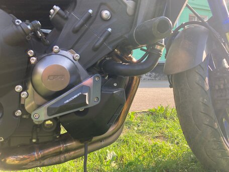 2016 Yamaha MT-09 Tracer (FJ-09), серебристый, 699000 рублей, вид 4