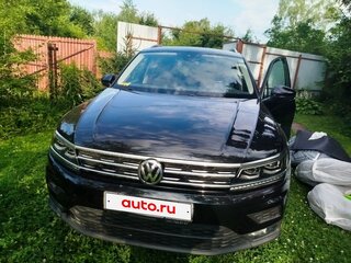 2019 Volkswagen Tiguan II, чёрный, 2400000 рублей, вид 2