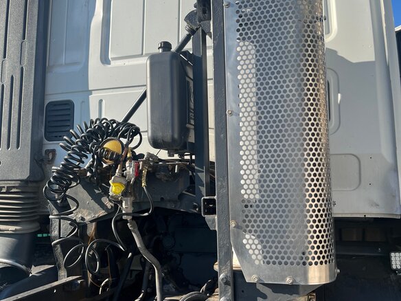 2011 Iveco Trakker, белый, 3400000 рублей - вид 7