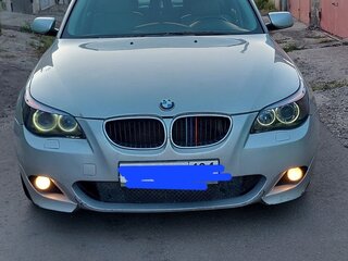 2004 BMW 5 серии 520i V (E60/E61), серебристый, 1500000 рублей, вид 1