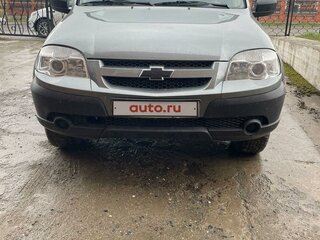 2016 Chevrolet Niva I Рестайлинг, серый, 730000 рублей, вид 2