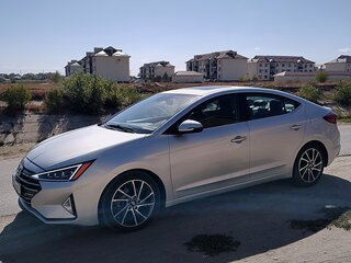 2018 Hyundai Elantra VI (AD) Рестайлинг, серебристый, 2500000 рублей, вид 3