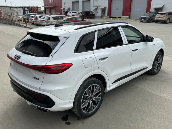2026 Audi Q5 L III (GU), белый, 5990000 рублей - вид 14