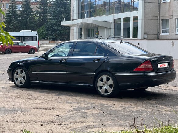 2005 Mercedes-Benz S-Класс 500 IV (W220) Рестайлинг, чёрный, 850000 рублей - вид 4
