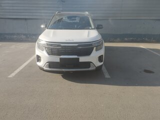 2024 Kia Seltos I Рестайлинг, белый, 1950000 рублей, вид 2
