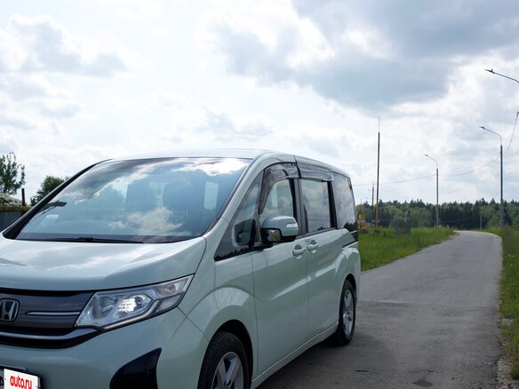 2016 Honda Stepwgn V, зелёный, 1615000 рублей - вид 4