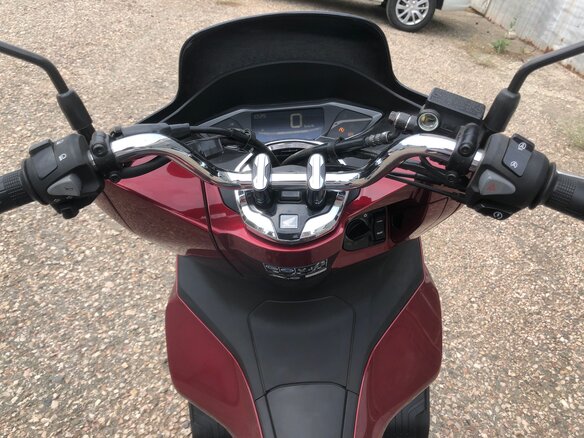 2021 Honda PCX 125, пурпурный, 455000 рублей - вид 3