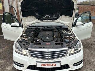 2012 Mercedes-Benz C-Класс 180 BlueEFFICIENCY III (W204) Рестайлинг, белый, 1700000 рублей, вид 5