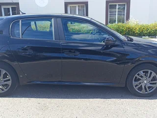 2021 Peugeot 208 II, чёрный, 1550000 рублей, вид 2