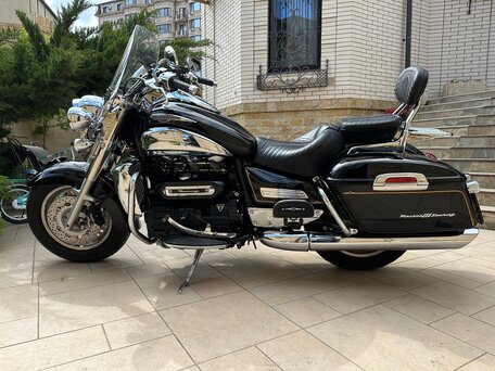 2018 Triumph Rocket III, чёрный, 1590000 рублей, вид 4
