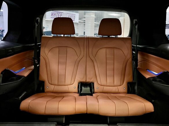 2021 BMW X7 30d I (G07), чёрный, 7200000 рублей - вид 21