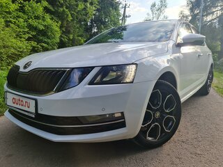 2019 Skoda Octavia III (A7) Рестайлинг, белый, 1950000 рублей, вид 3