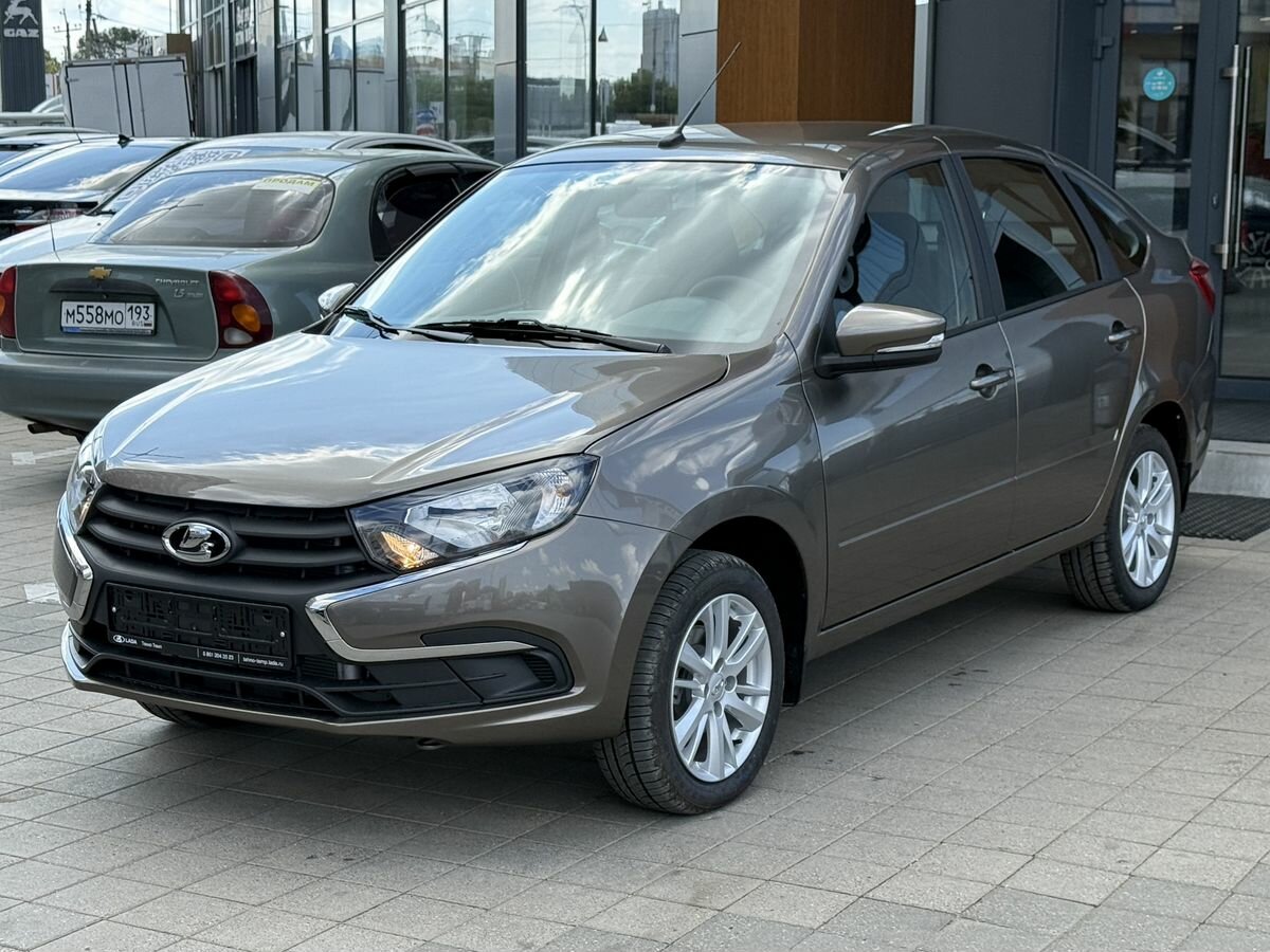 Открыть фотографии: Lada (ВАЗ) Granta I Рестайлинг