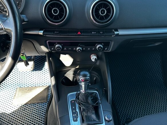 2013 Audi A3 III (8V), серый, 1390000 рублей - вид 9