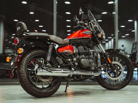 2025 Royal Enfield Meteor, красный, 528000 рублей, вид 3