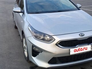 2019 Kia Ceed III, серебристый, 1500000 рублей, вид 3