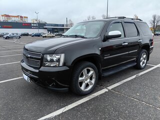 2011 Chevrolet Tahoe 6AT III, чёрный, 2100000 рублей, вид 1
