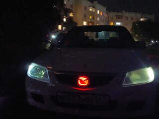 2002 Mazda Familia VIII (BJ), белый, 200000 рублей, вид 1
