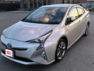2016 Toyota Prius IV (XW50), золотистый, 1780000 рублей, вид 1