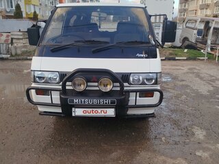 1993 Mitsubishi Delica III, белый, 820000 рублей, вид 2