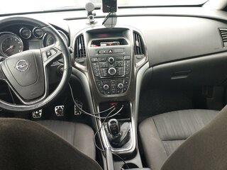 2013 Opel Astra J Рестайлинг, белый, 590000 рублей, вид 5