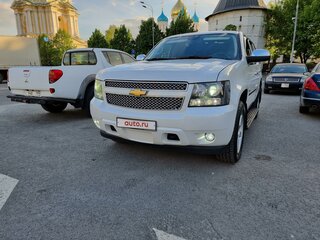 2013 Chevrolet Tahoe 6AT III, белый, 2850000 рублей, вид 5