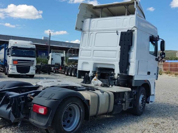 2012 DAF XF 105, белый, 4200000 рублей - вид 2