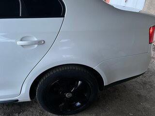 2010 Volkswagen Jetta V, белый, 600000 рублей, вид 3