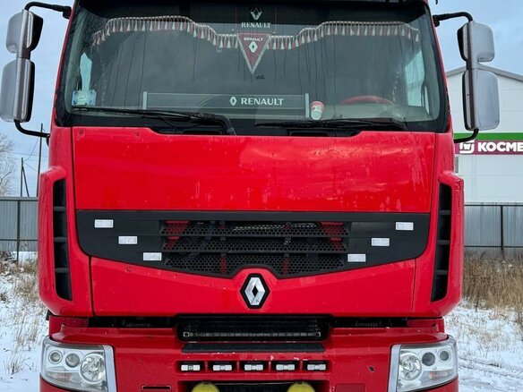 2011 Renault Premium, красный, 1350000 рублей