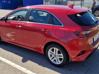2020 Kia Ceed III, красный, 1900000 рублей, вид 5