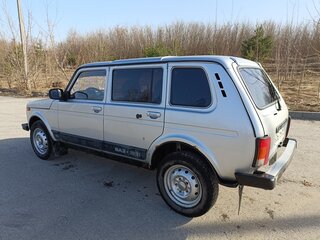 2013 Lada (ВАЗ) 2131 (4x4) 213105 I, серебристый, 380000 рублей, вид 5